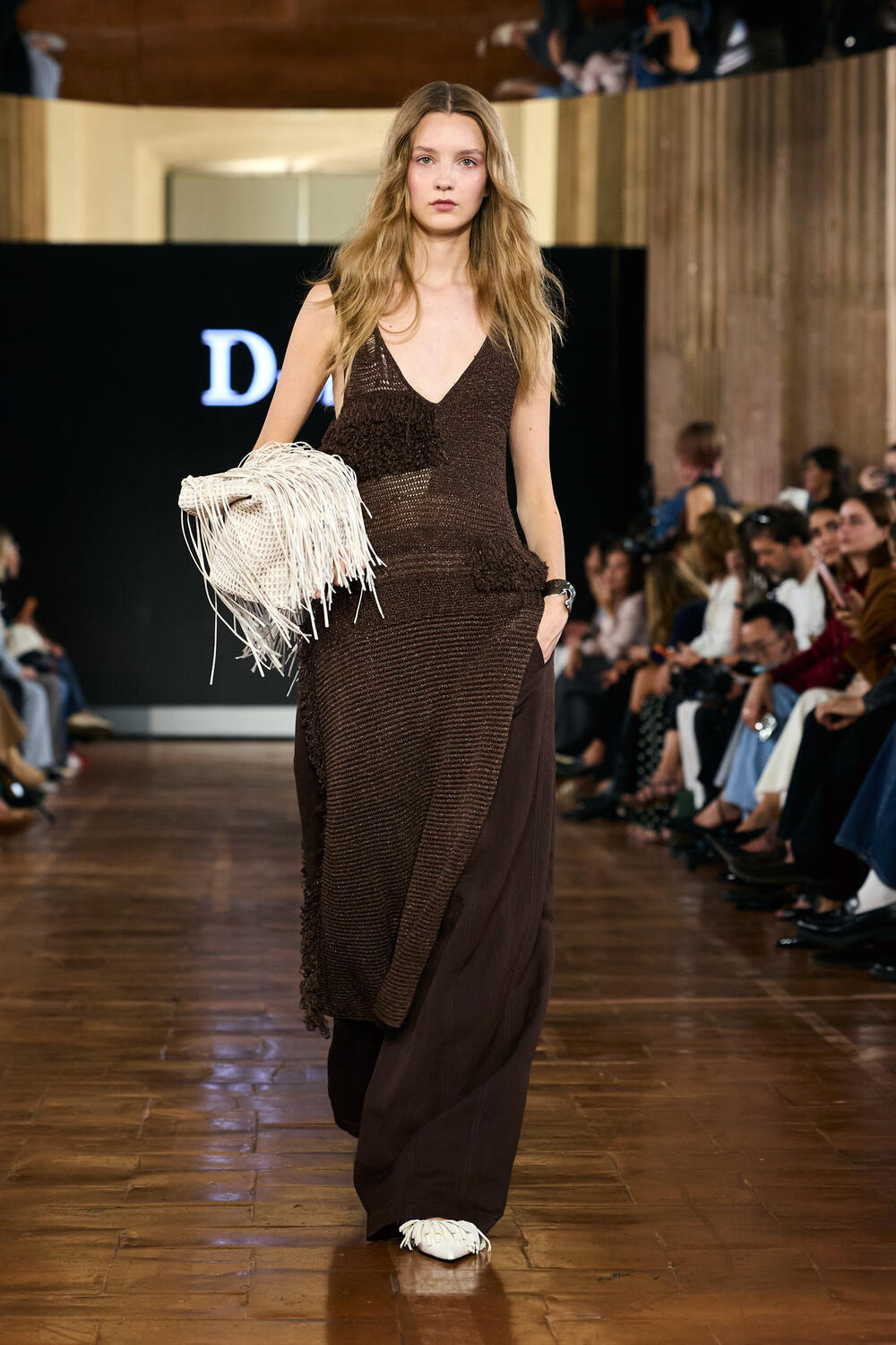 SHENZHEN FUTIAN WOMEN SS 2027 - Foto #3