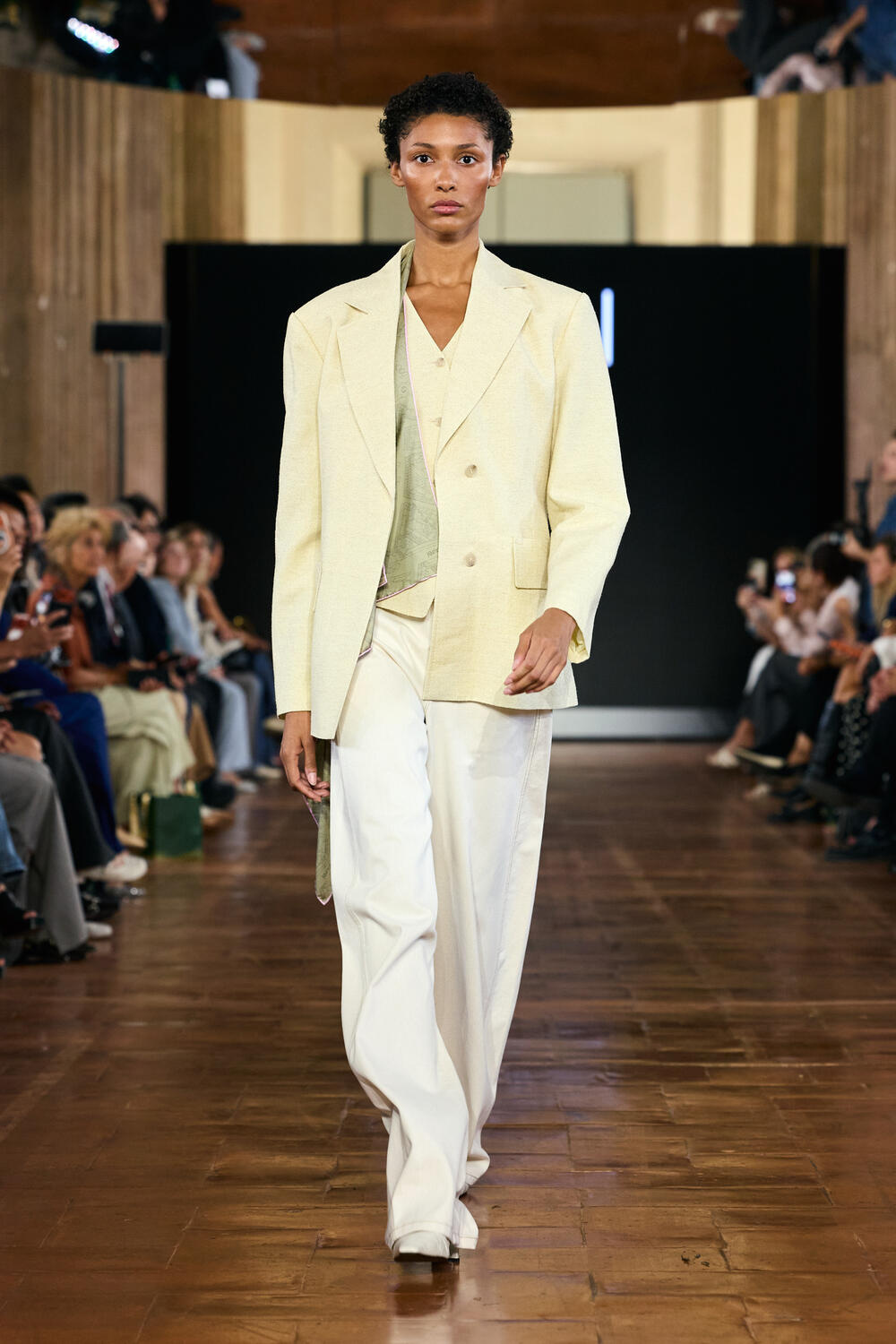 SHENZHEN FUTIAN WOMEN SS 2027 - Foto #20