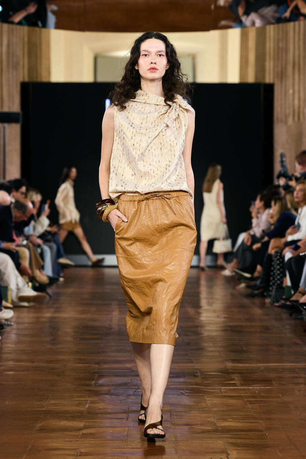 SHENZHEN FUTIAN WOMEN SS 2027 - Foto #23