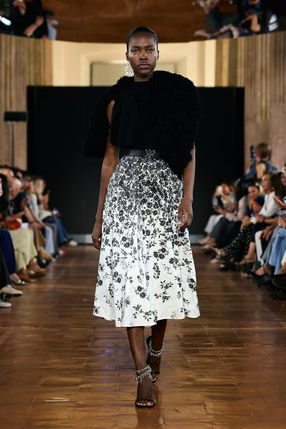 SHENZHEN FUTIAN WOMEN SS 2027 - Foto #42
