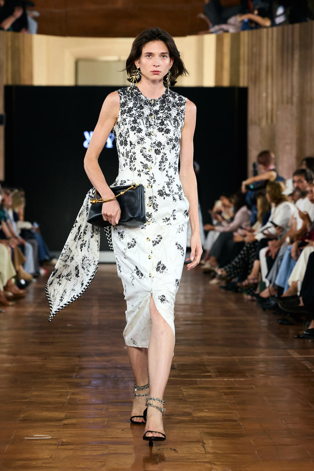 SHENZHEN FUTIAN WOMEN SS 2027 - Foto #43