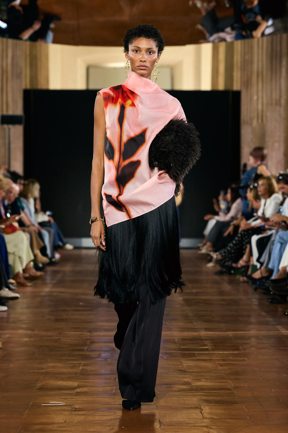 SHENZHEN FUTIAN WOMEN SS 2027 - Foto #50