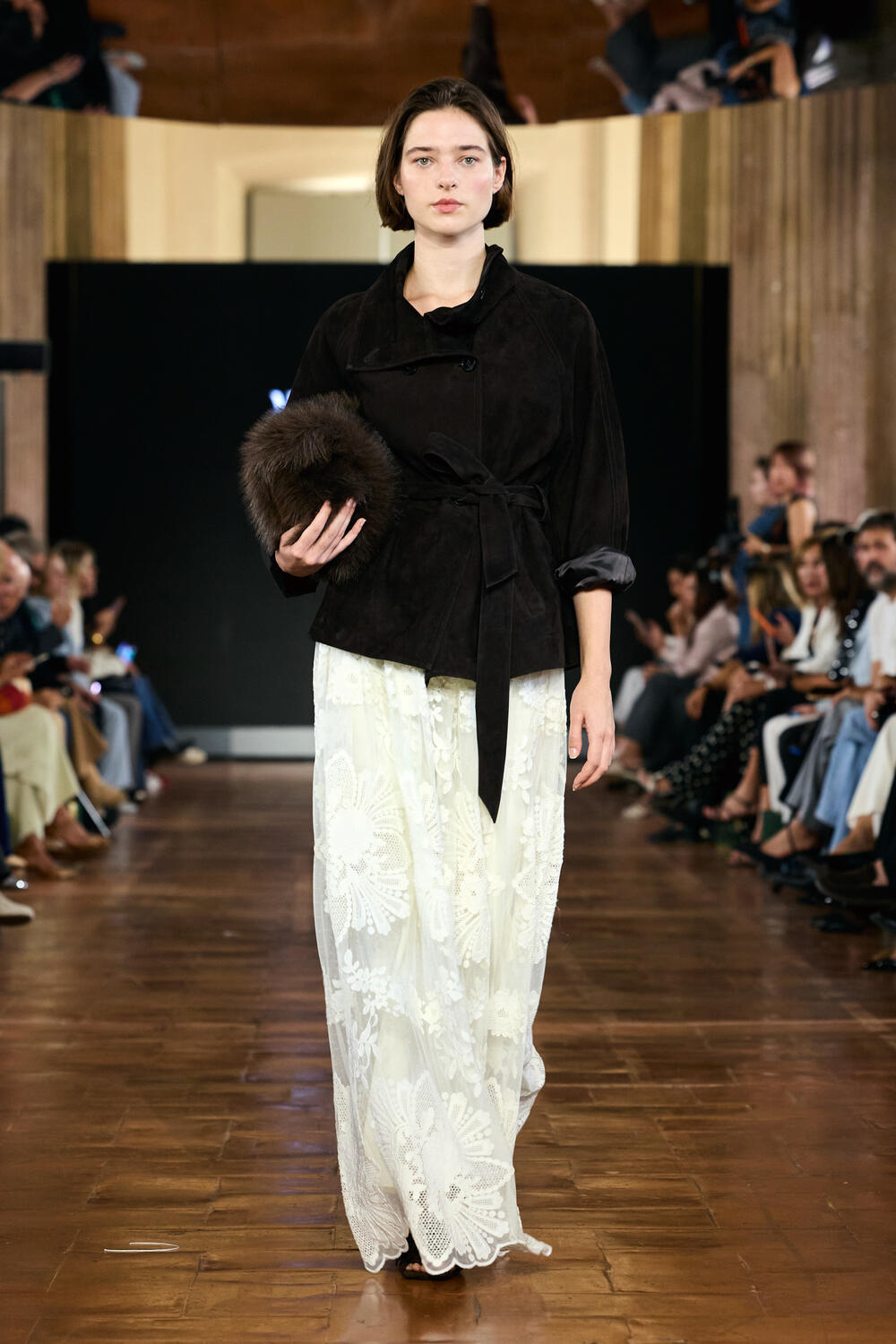 SHENZHEN FUTIAN WOMEN SS 2027 - Foto #53