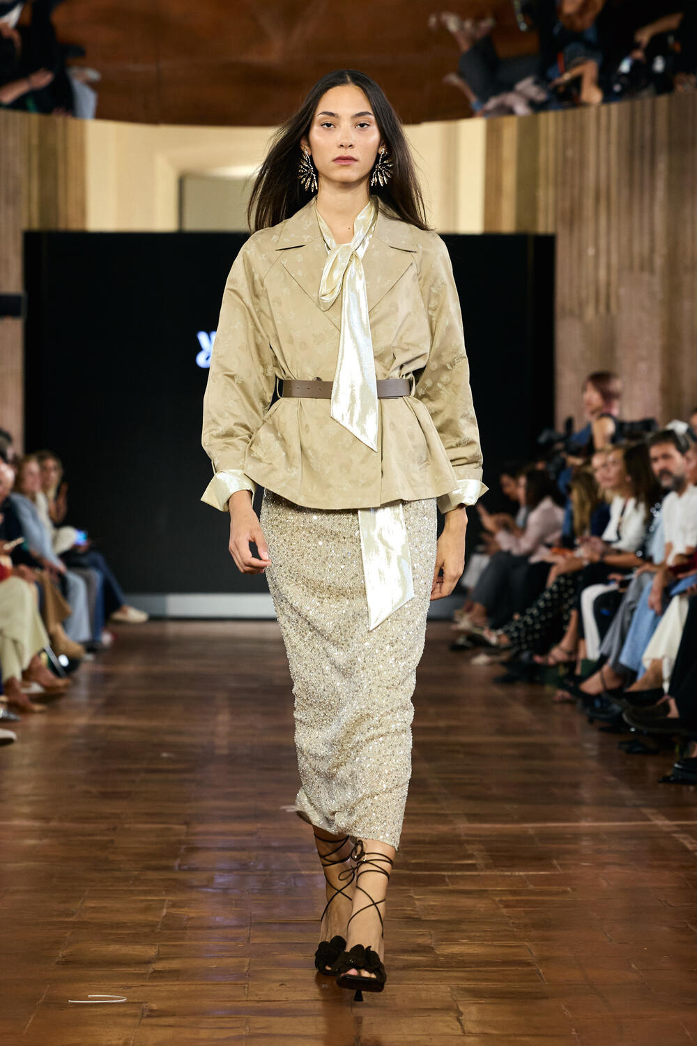 SHENZHEN FUTIAN WOMEN SS 2027 - Foto #55