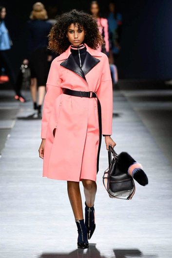 Fotoservizio/FW 2016-2017/WOMEN/VERSACE/DP2/12