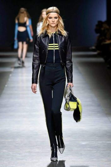 Fotoservizio/FW 2016-2017/WOMEN/VERSACE/DP2/5