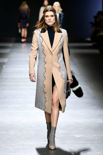 Fotoservizio/FW 2016-2017/WOMEN/VERSACE/DP2/8