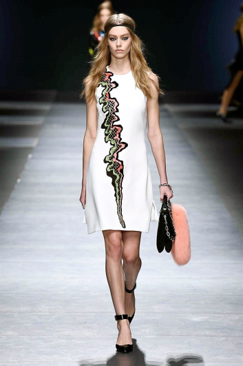 Fotoservizio/FW 2016-2017/WOMEN/VERSACE/DP2/0
