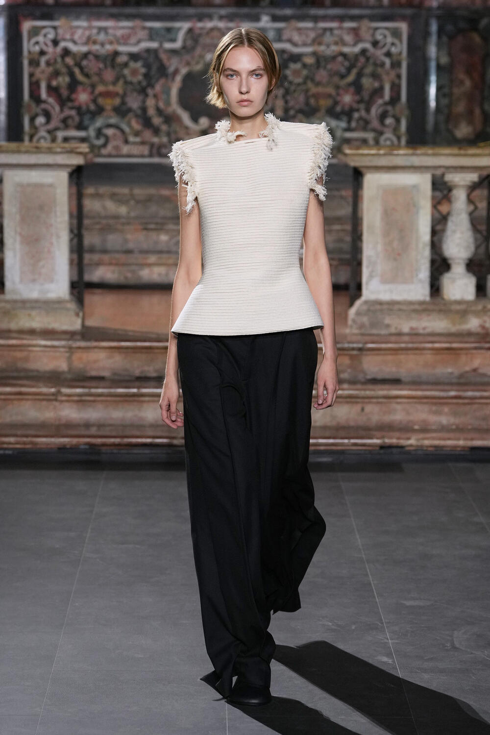 INSTITUTION BY GALIB GASSANOFF WOMEN SS 2027 - Foto #1