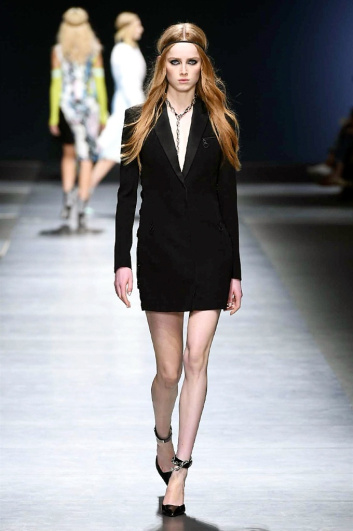 Fotoservizio/FW 2016-2017/WOMEN/VERSACE/DP2/9