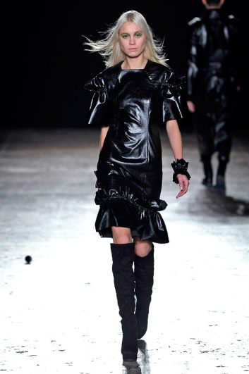 Fotoservizio/FW 2016-2017/WOMEN/ATSUSHI NAKASHIMA/DP2/9