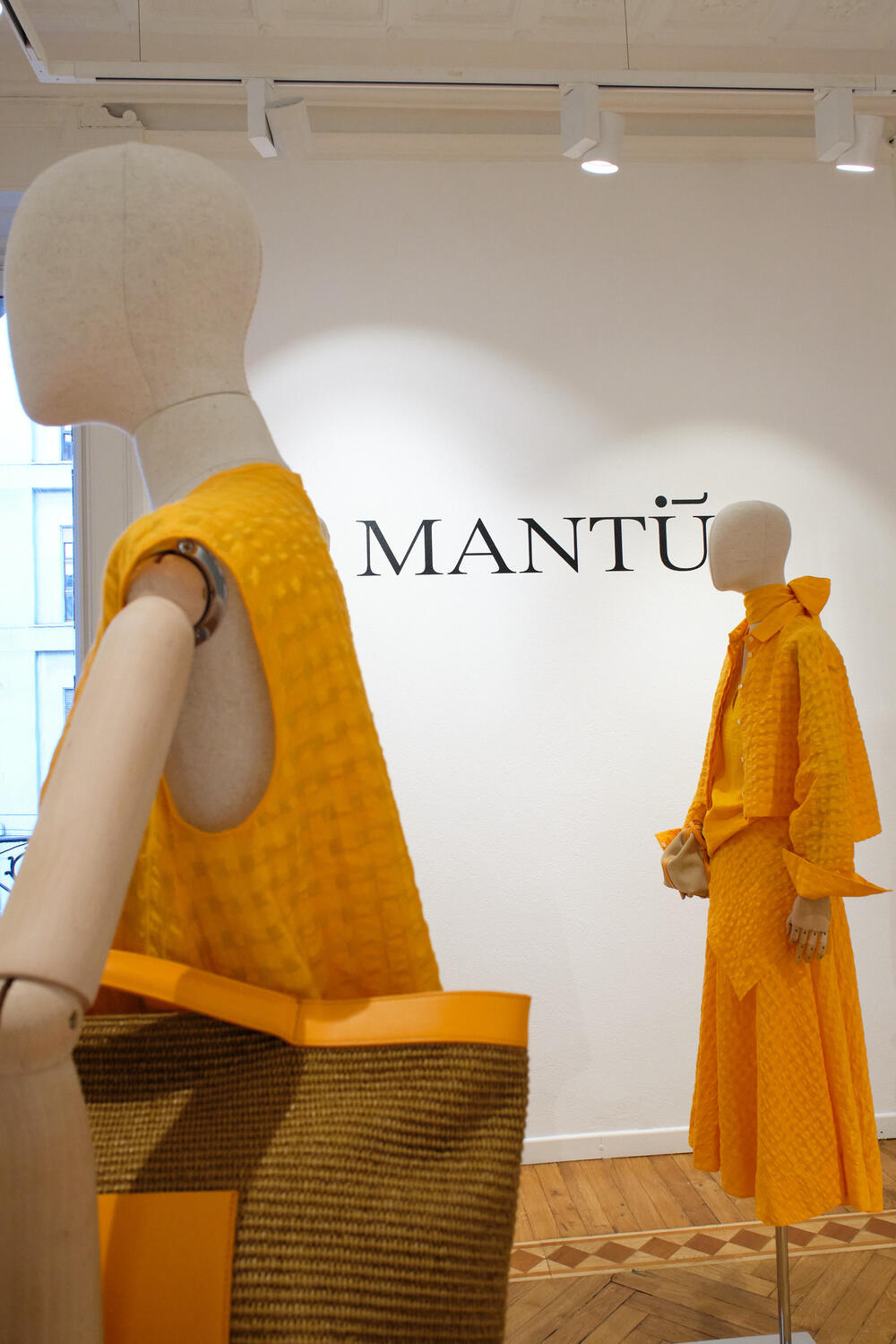 MANTÙ