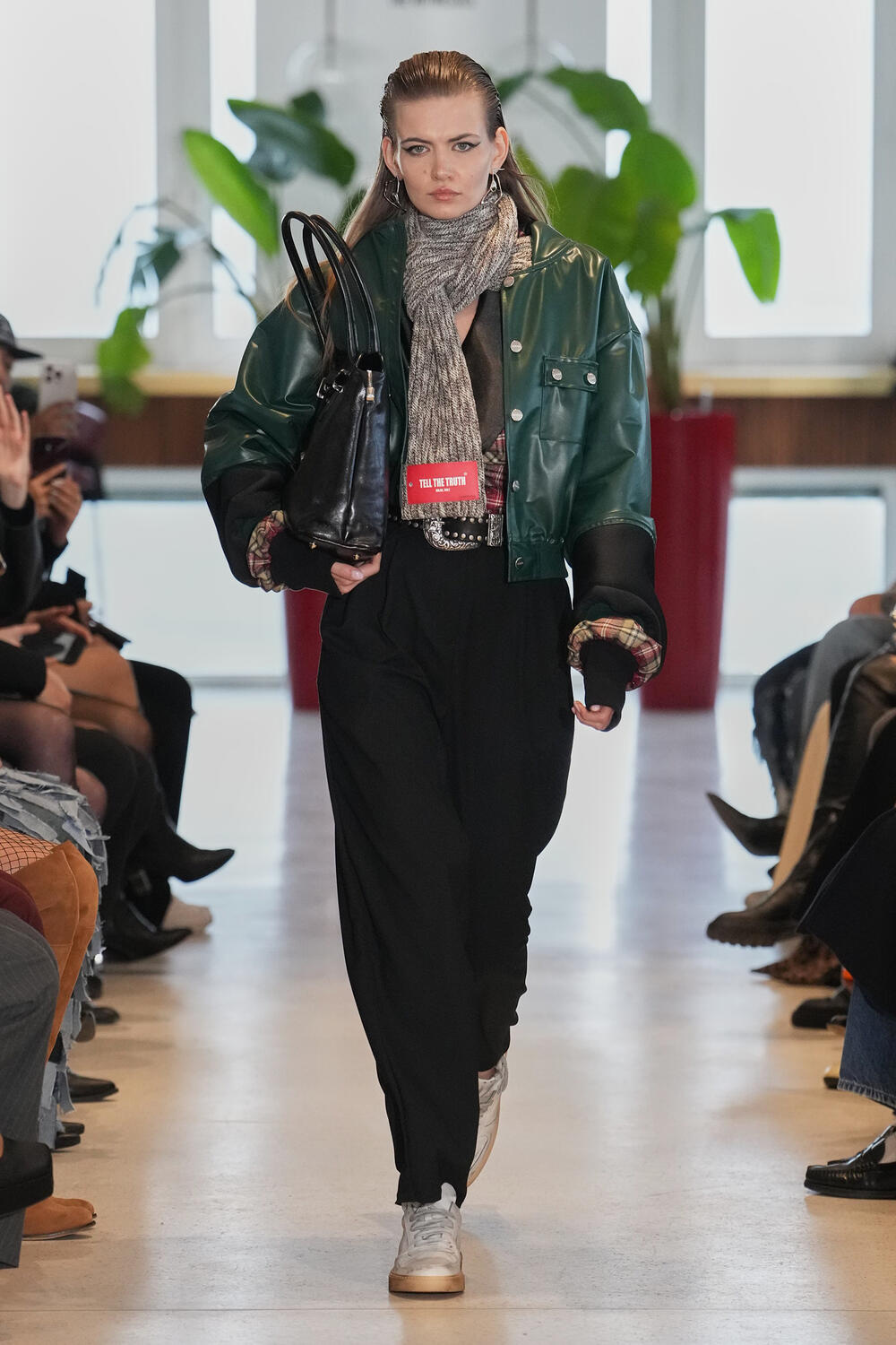 TELL THE TRUTH WOMEN FW 26-27 - Foto #2