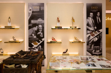 Fotoservizio/SS 2026/DESIGN/EVENTO/RENE CAOVILLA/DP2/2