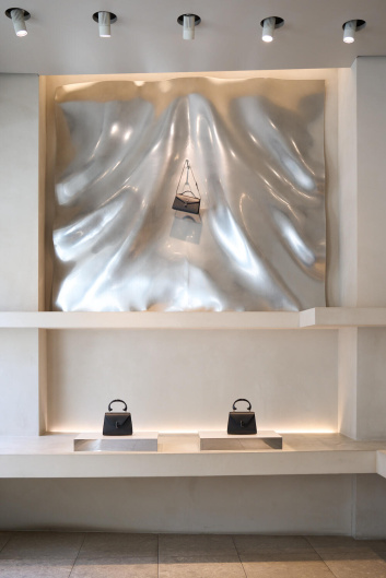 Fotoservizio/SS 2026/DESIGN/EVENTO/VALEXTRA/DP2/16