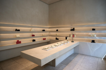 Fotoservizio/SS 2026/DESIGN/EVENTO/VALEXTRA/DP2/26