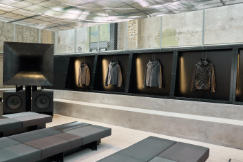 Fotoservizio/SS 2026/DESIGN/EVENTO/STONE ISLAND/DP2/4