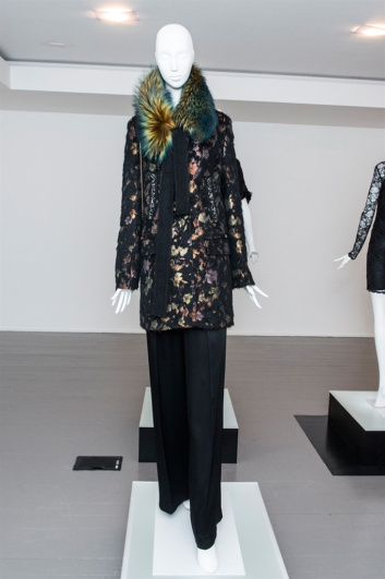 Fotoservizio/FW 2016-2017/WOMEN/VIA DELLE PERLE VDP/DP2/23