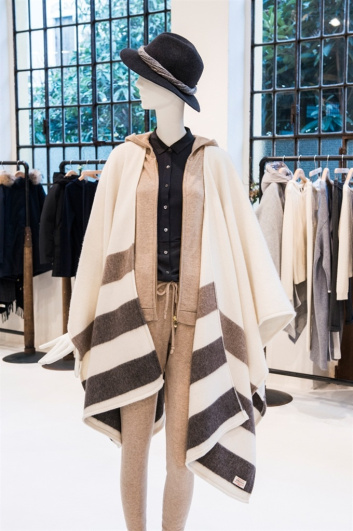 Fotoservizio/FW 2016-2017/WOMEN/WOOLRICH JOHN RICH & BROS/DP2/9