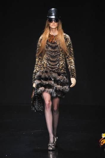 Fotoservizio/FW 2012-2013/WOMEN/ROBERTO CAVALLI/20