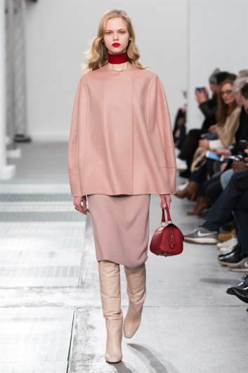 Fotoservizio/FW 2016-2017/WOMEN/AGNONA/DP2/8