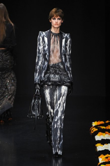 Fotoservizio/FW 2012-2013/WOMEN/ROBERTO CAVALLI/34