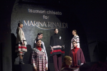 Fotoservizio/FW 2016-2017/WOMEN/MARINA RINALDI/DP2/11