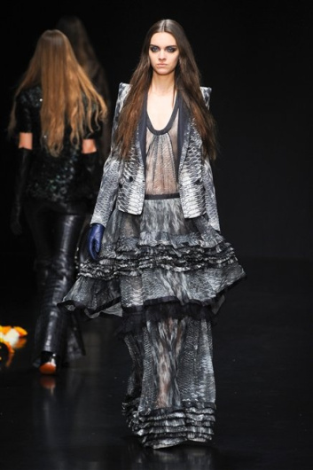 Fotoservizio/FW 2012-2013/WOMEN/ROBERTO CAVALLI/37