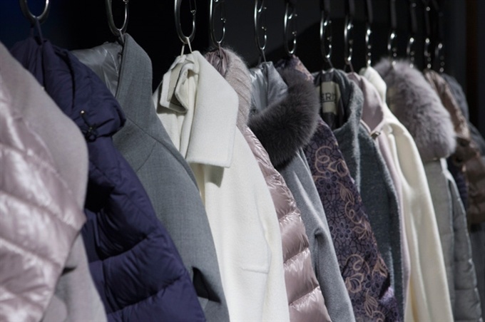 Fotoservizio/FW 2016-2017/WOMEN/HERNO/DP2/31