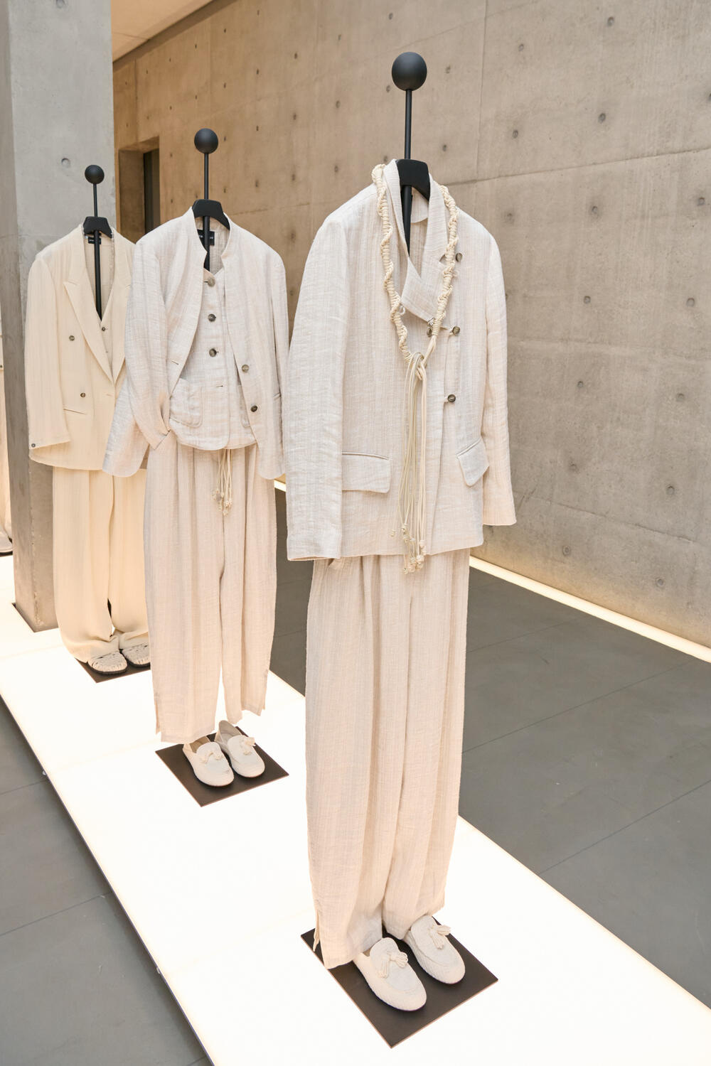 EMPORIO ARMANI WOMEN SS 2027 - Foto #5