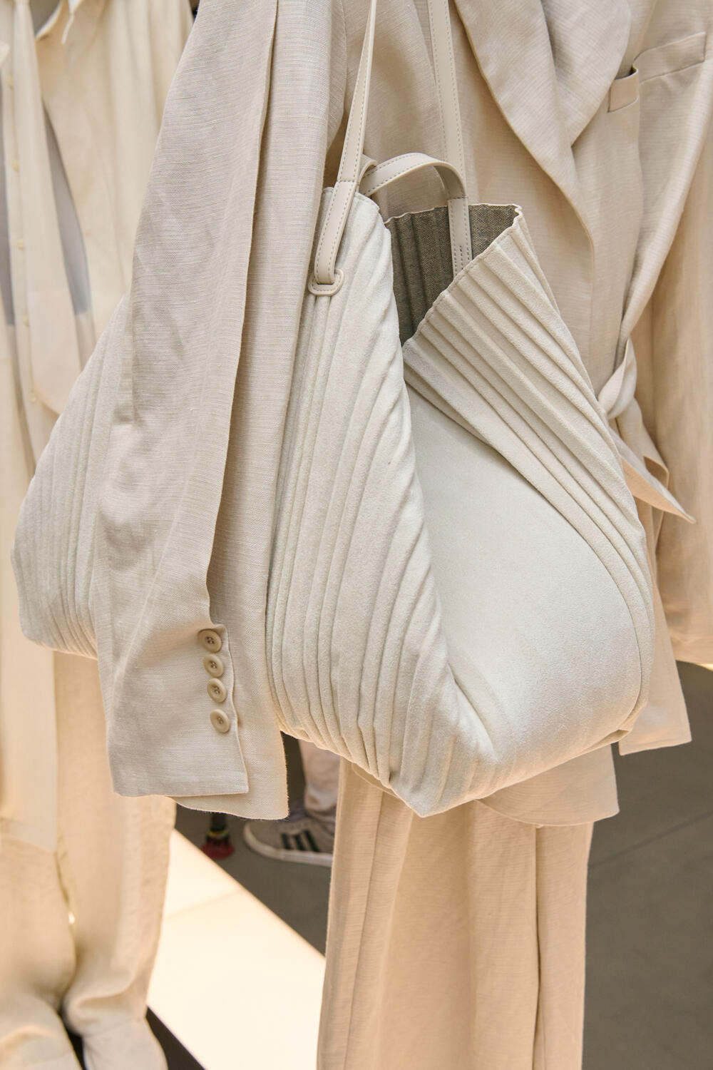EMPORIO ARMANI WOMEN SS 2027 - Foto #15