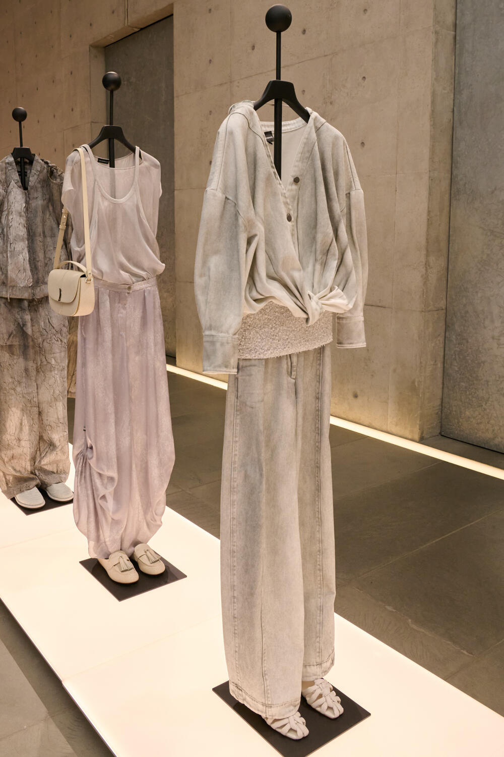 EMPORIO ARMANI WOMEN SS 2027 - Foto #3