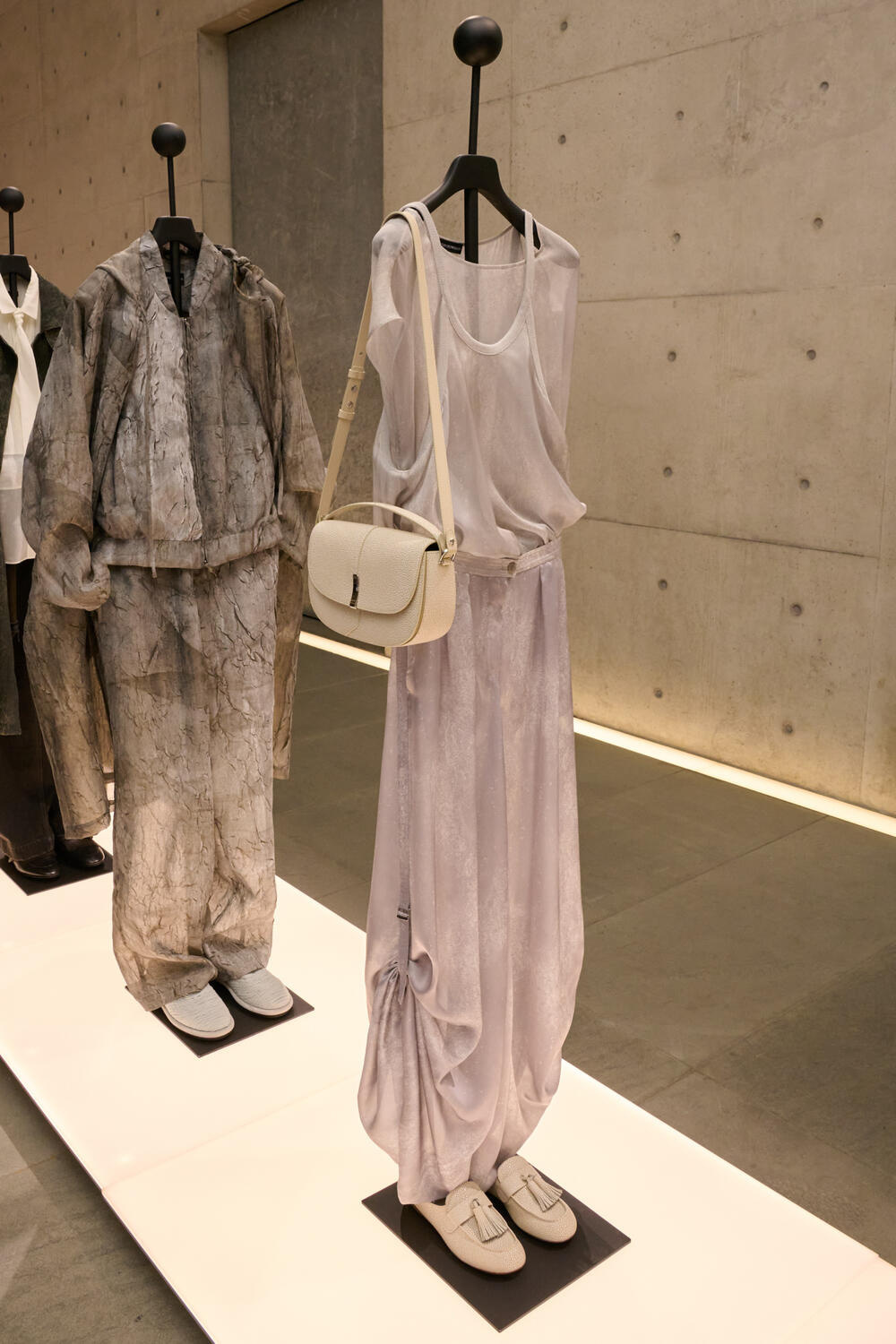 EMPORIO ARMANI WOMEN SS 2027 - Foto #4