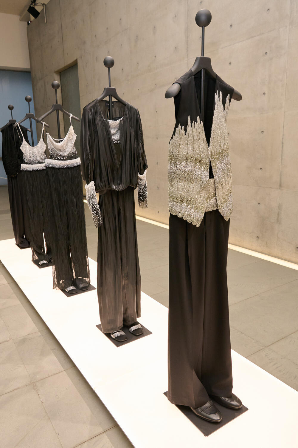 EMPORIO ARMANI WOMEN SS 2027 - Foto #25