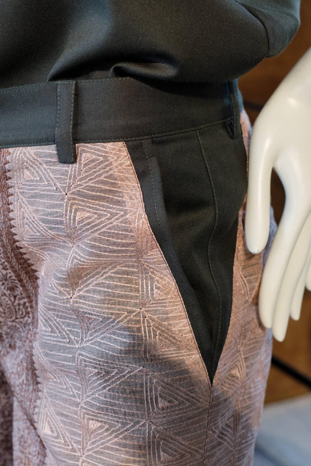 ABSENT FINDINGS WOMEN SS 2027 - Foto #5