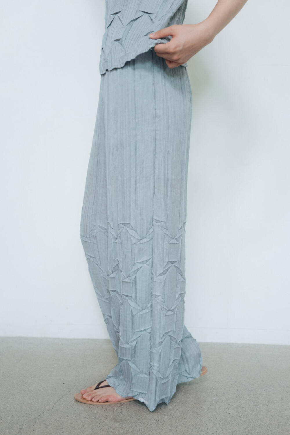 GONGDID DESIGN WOMEN SS 2027 - Foto #3