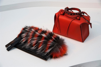 Fotoservizio/FW 2016-2017/WOMEN/ELENA GHISELLINI/DP2/49