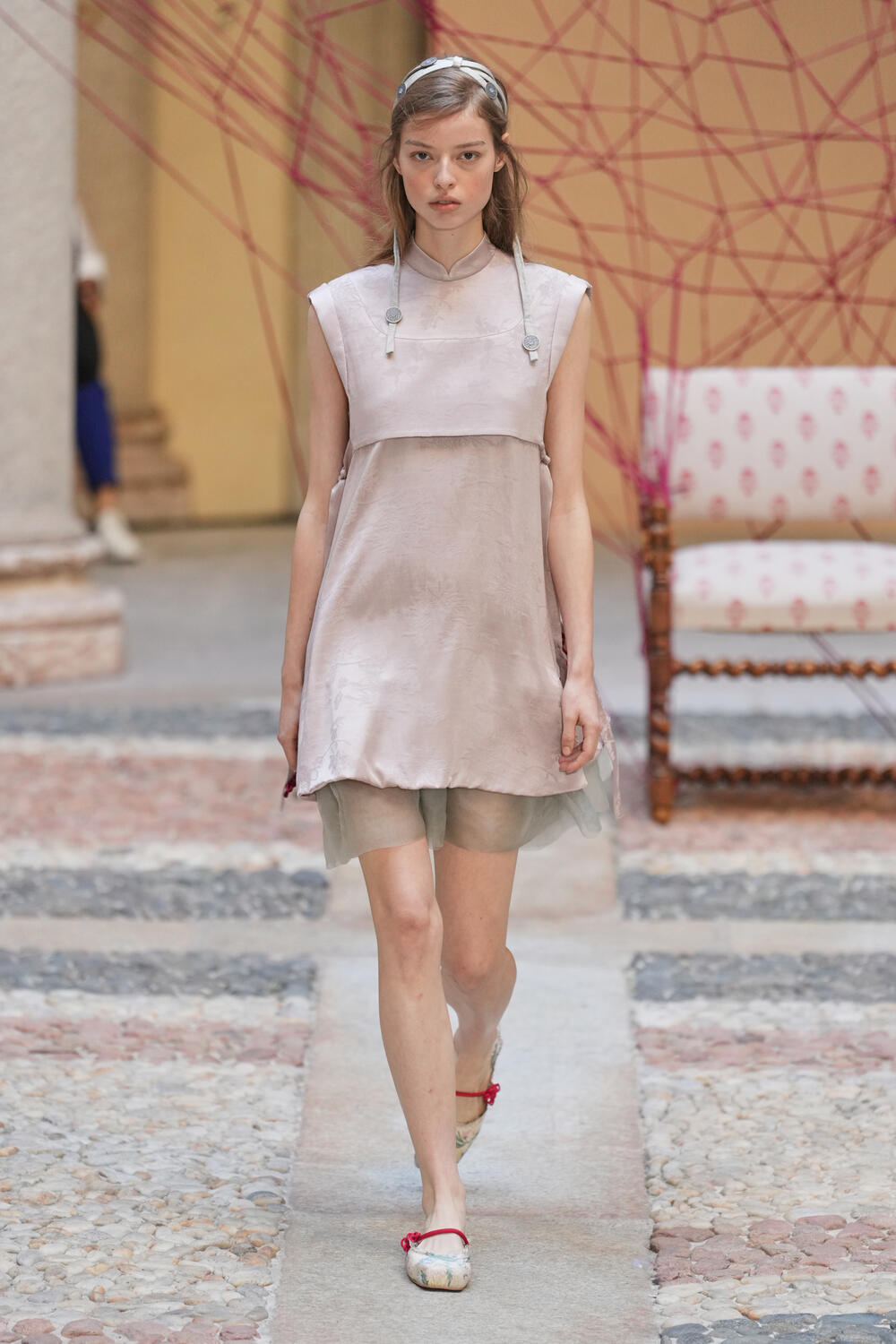 HUI WOMEN SS 2027 - Foto #3