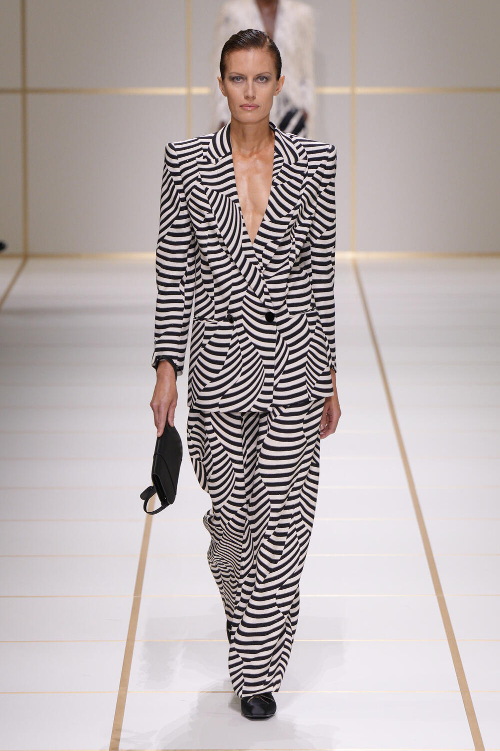 GIORGIO ARMANI WOMEN SS 2027 - Foto #8