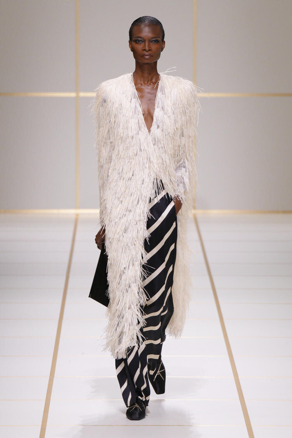 GIORGIO ARMANI WOMEN SS 2027 - Foto #9
