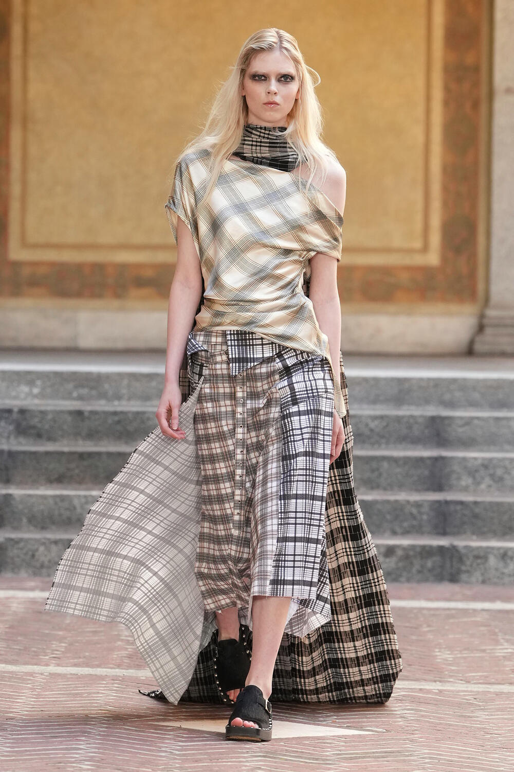 MARQUES' ALMEIDA WOMEN SS 2027 - Foto #7