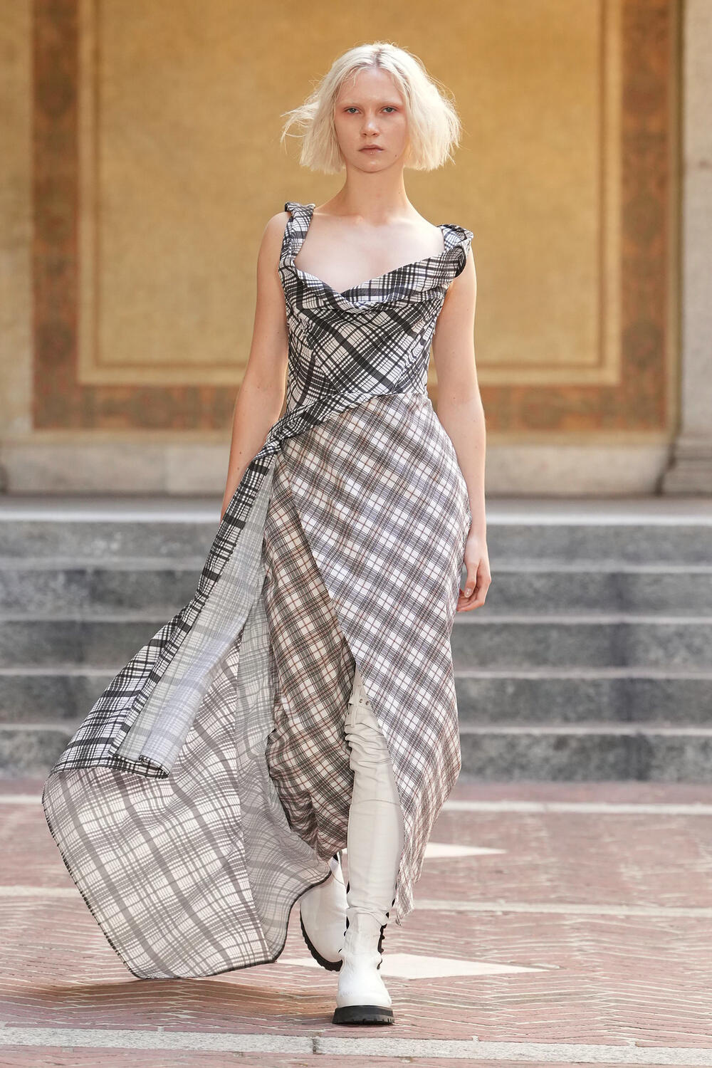 MARQUES' ALMEIDA WOMEN SS 2027 - Foto #2