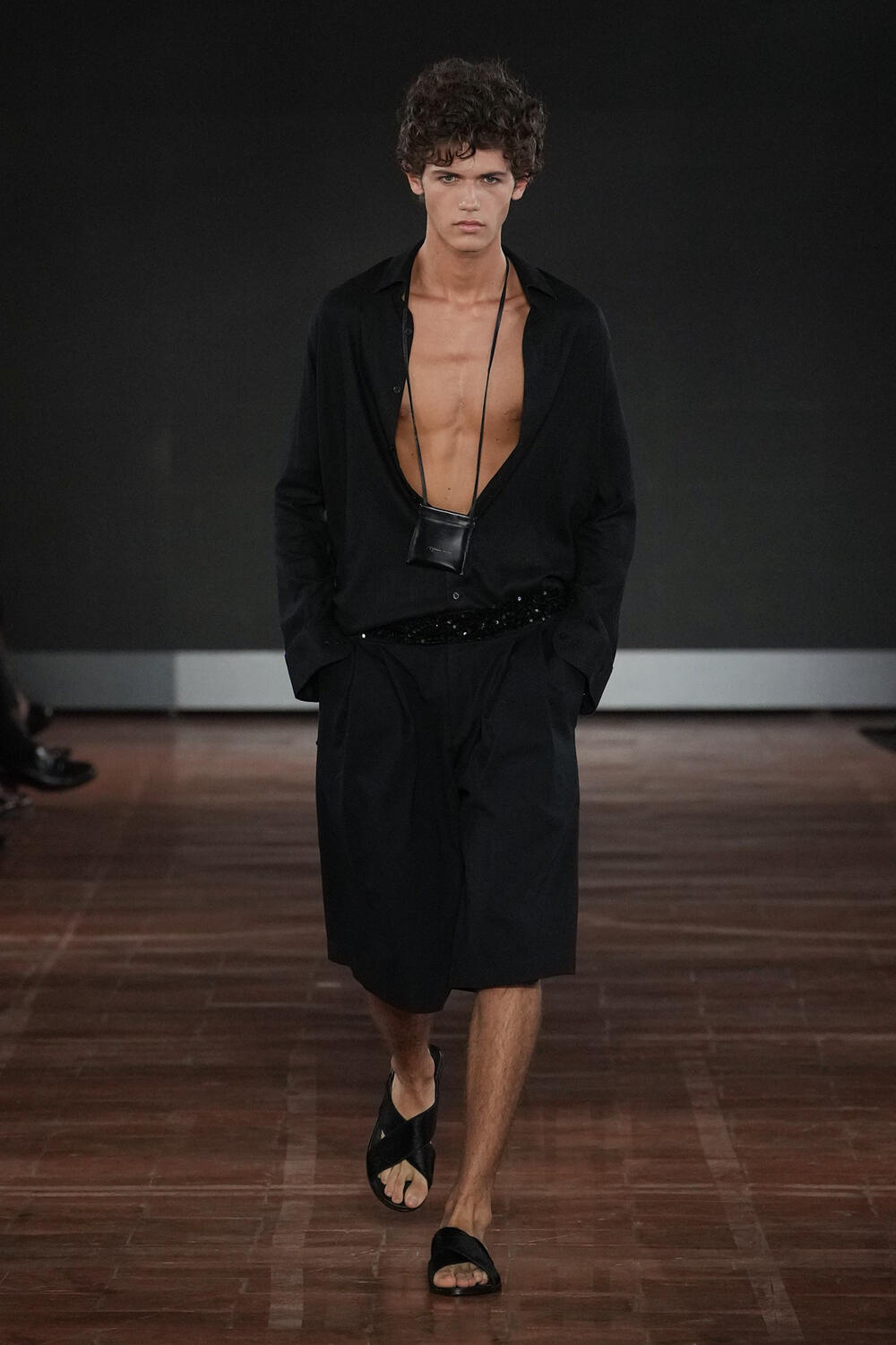 MIGUEL VIEIRA WOMEN SS 2027 - Foto #2