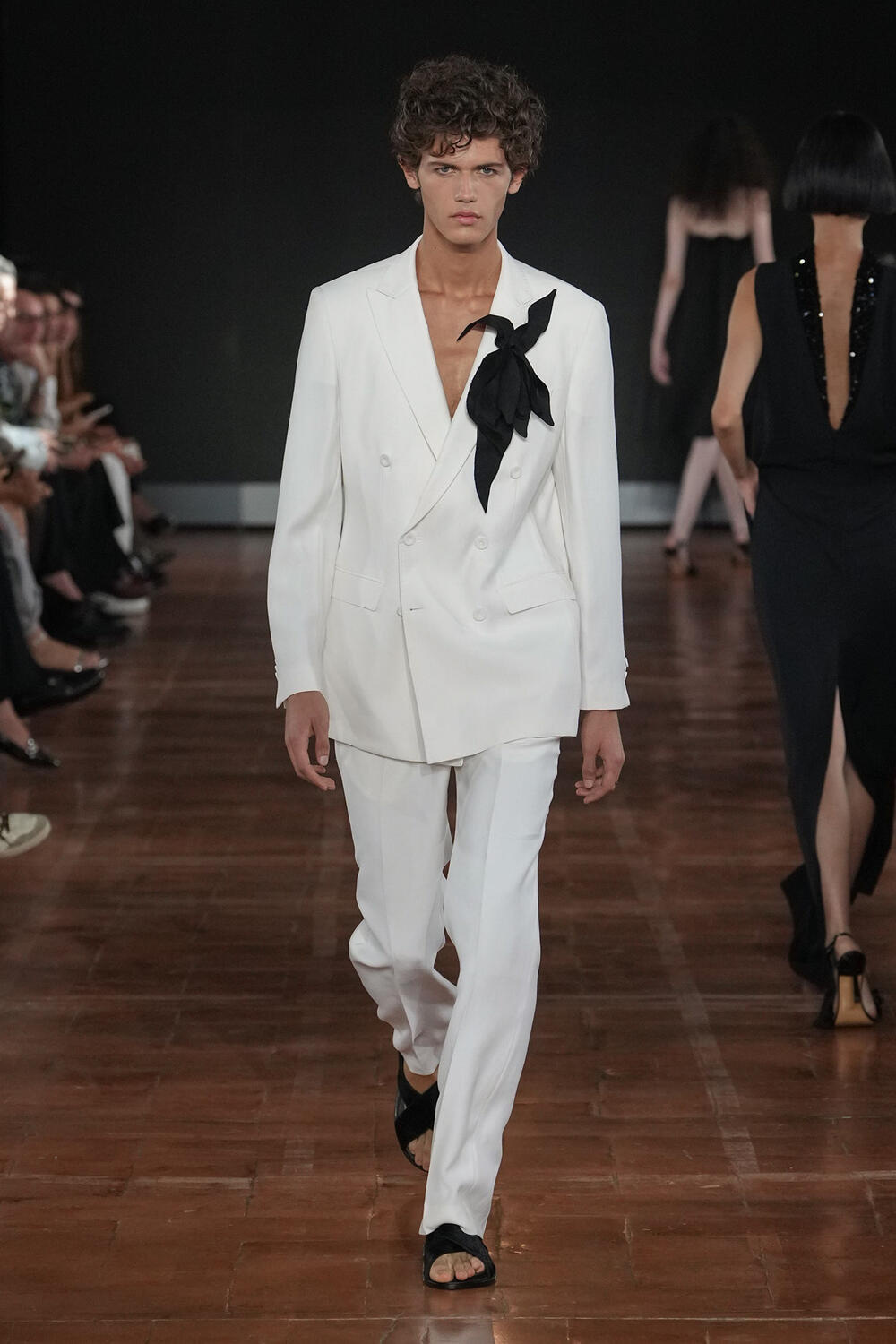 MIGUEL VIEIRA WOMEN SS 2027 - Foto #33