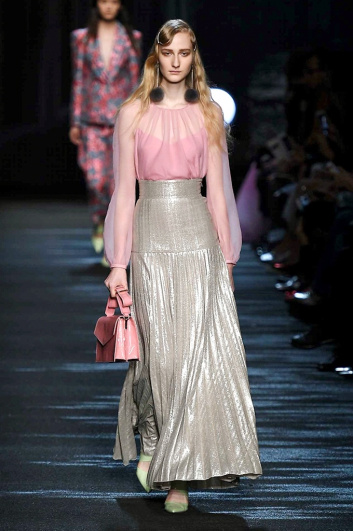 Fotoservizio/FW 2016-2017/WOMEN/BLUMARINE/DP2/8