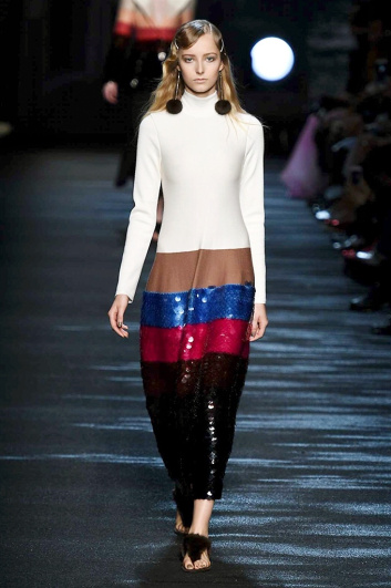 Fotoservizio/FW 2016-2017/WOMEN/BLUMARINE/DP2/13