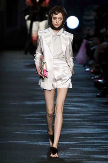 Fotoservizio/FW 2016-2017/WOMEN/BLUMARINE/DP2/16