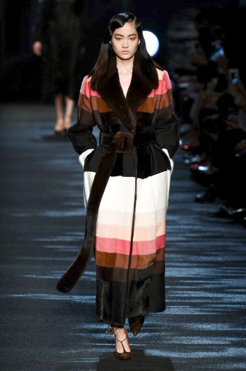 Fotoservizio/FW 2016-2017/WOMEN/BLUMARINE/DP2/17