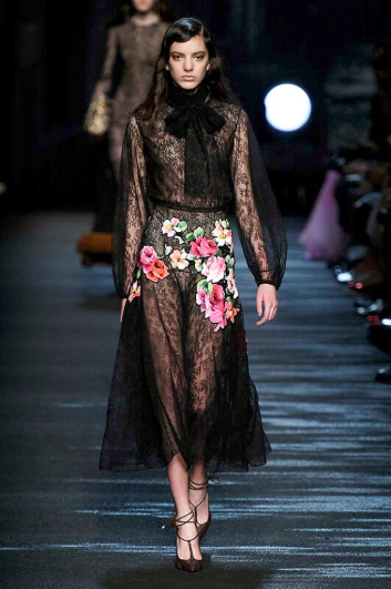 Fotoservizio/FW 2016-2017/WOMEN/BLUMARINE/DP2/19