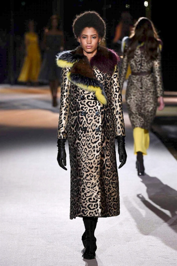 Fotoservizio/FW 2016-2017/WOMEN/ERMANNO SCERVINO/DP2/3